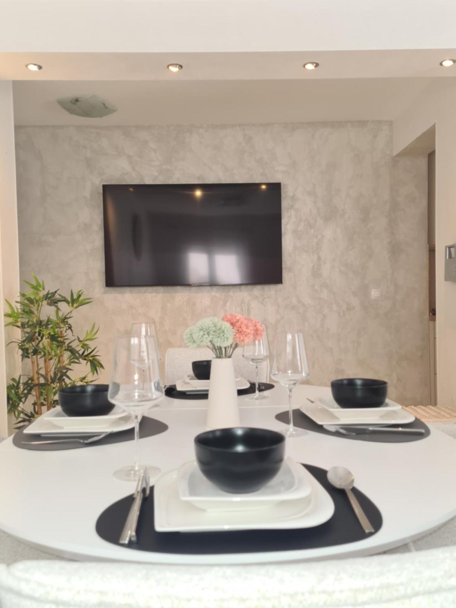 Modern Apartment Near The Sea-Mise Trogir Kültér fotó